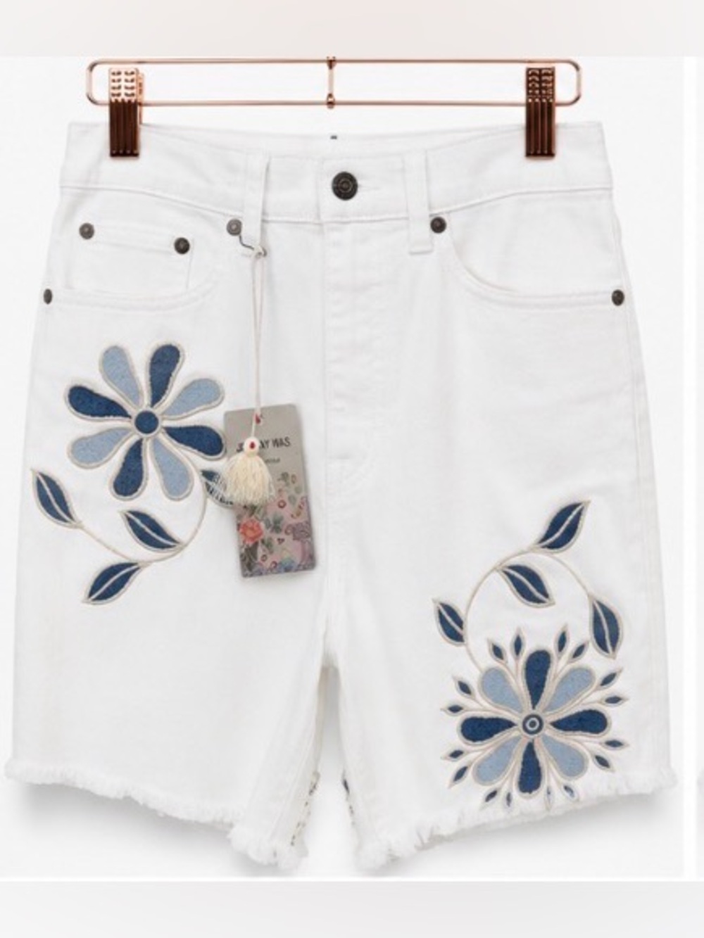 Johnny Was Jules Bermuda Shorts White Floral Appliqué NWT 26 $295